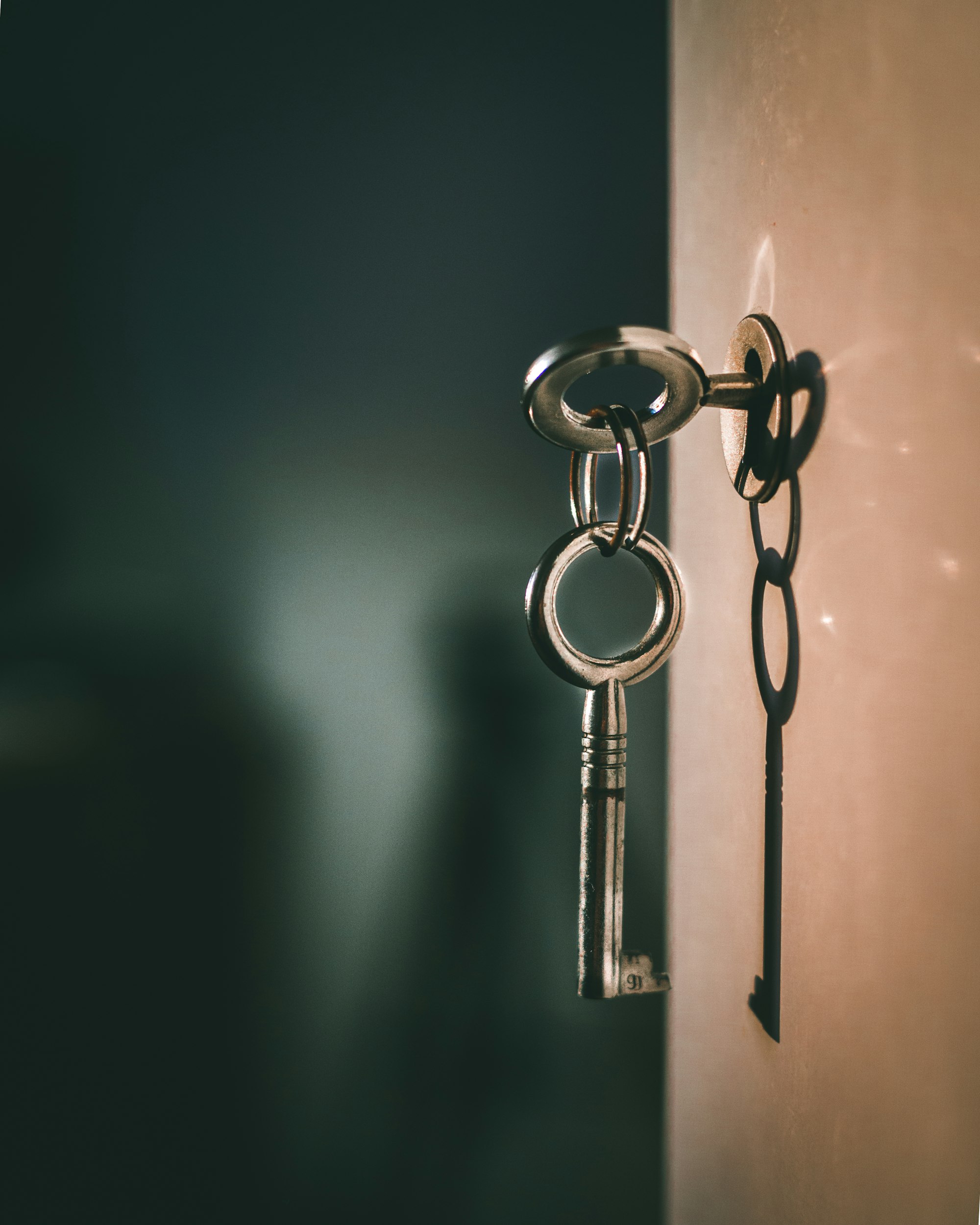 SharePoint Security Groups vs. Microsoft Security Groups